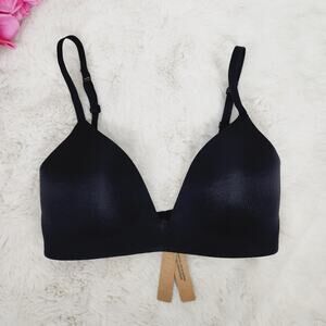 Skims Onyx Black Wireless Lightly Lined Plunge Bra 32D NWT Smoothing Push Up L